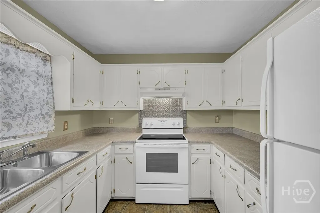 185 Live Oak Place Athens GA 30606