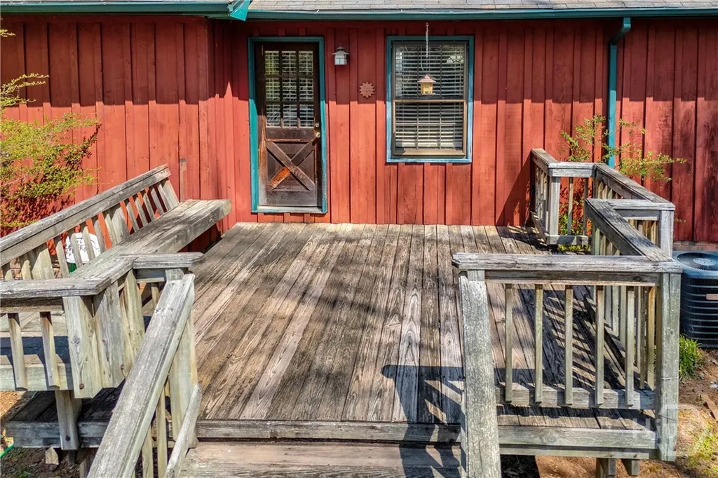 185 Live Oak Place Athens GA 30606