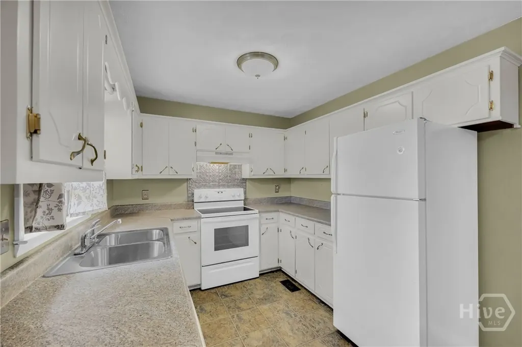 185 Live Oak Place Athens GA 30606