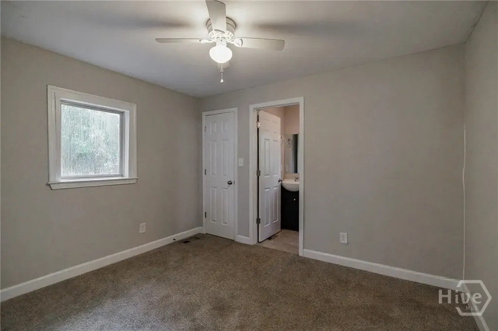 185 Royal Court Athens GA 30601