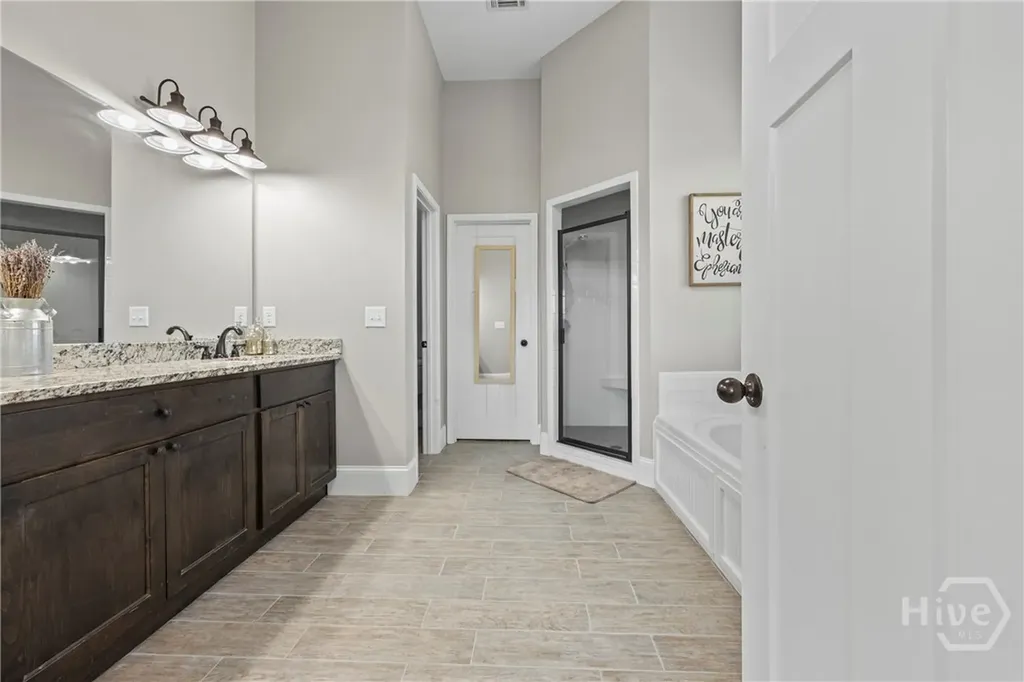 225 Wicklow Court Hoschton GA 30548