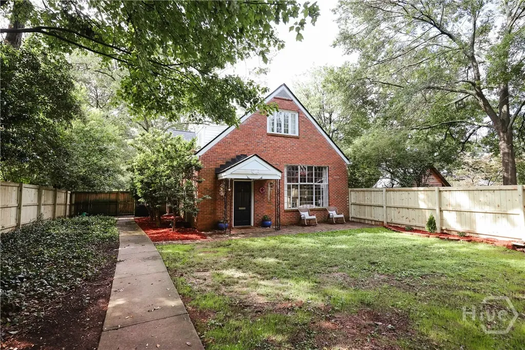 552 Cobb Street Athens GA 30606