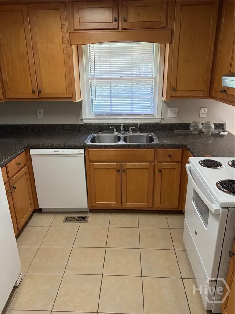 120 Whitehead Terrace E Athens GA 30606