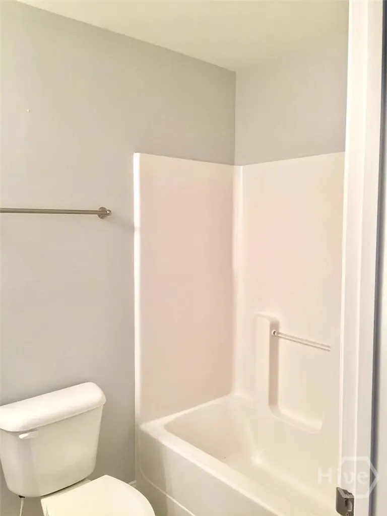 1010 Binghampton Circle Bogart GA 30622