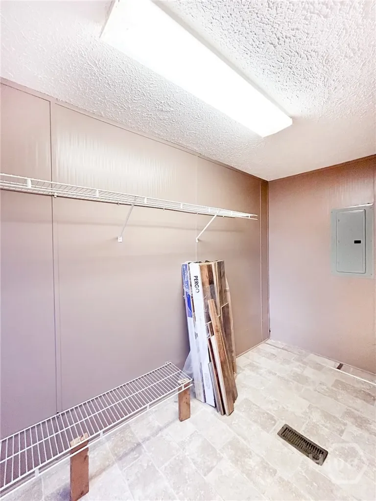 283 S Third Street Colbert GA 30628