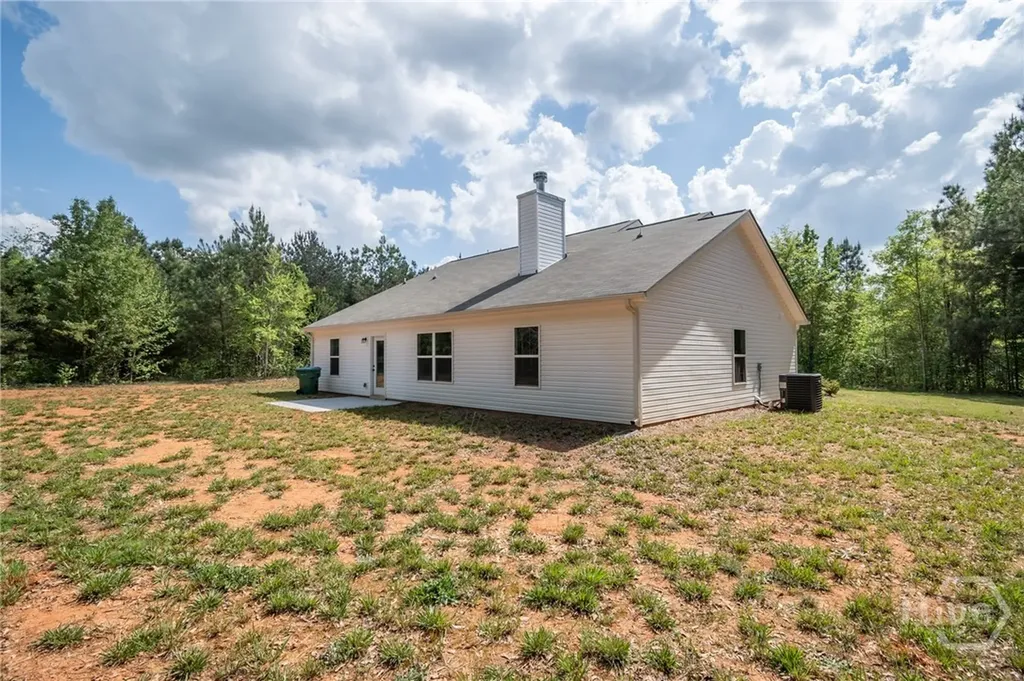 150 Rock Street Danielsville GA 30633