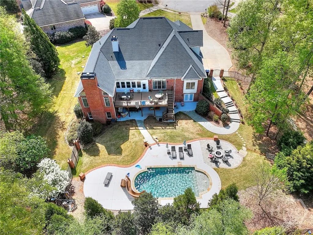 1690 Mcfall Watkinsville GA 30677