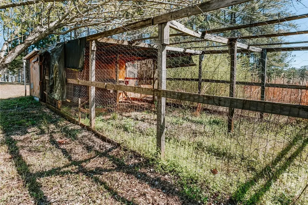 2242 Crawfordville Road Rayle GA 30660