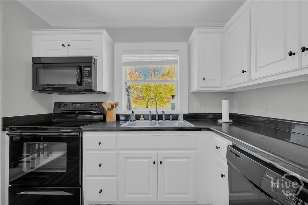 330 Pine Needle Road Athens GA 30606