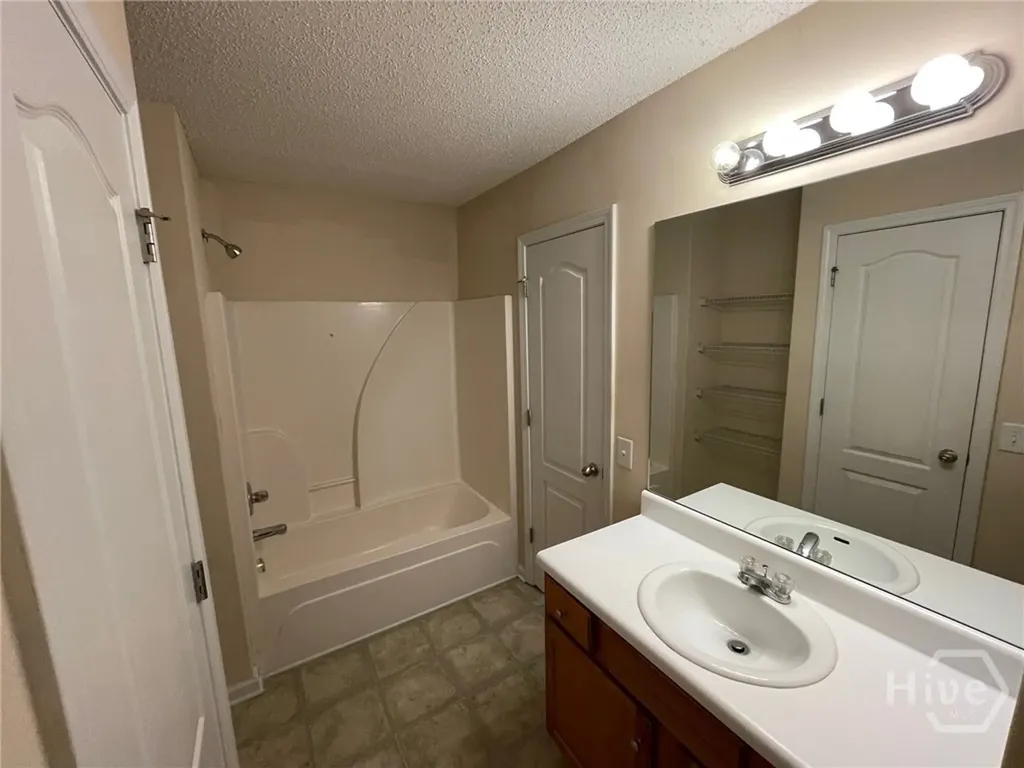 124 Bridgewater Circle Athens GA 30601