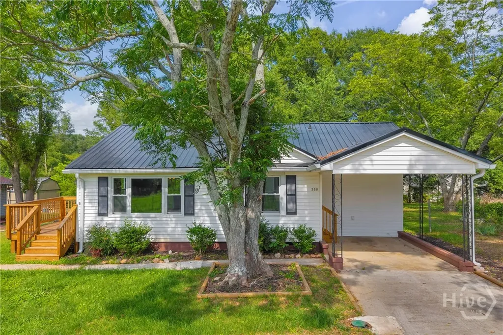266 Randall Street Lavonia GA 30553