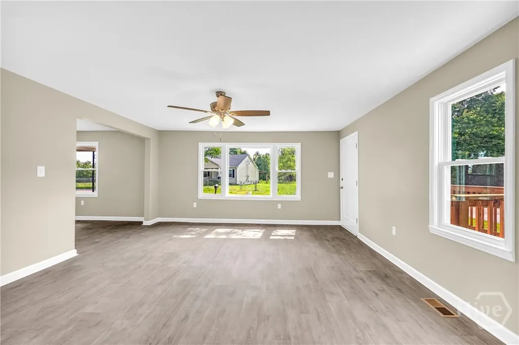 266 Randall Street Lavonia GA 30553
