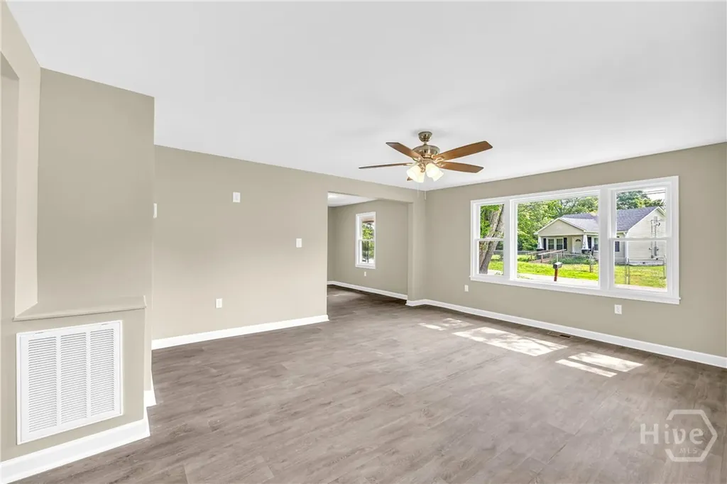 266 Randall Street Lavonia GA 30553