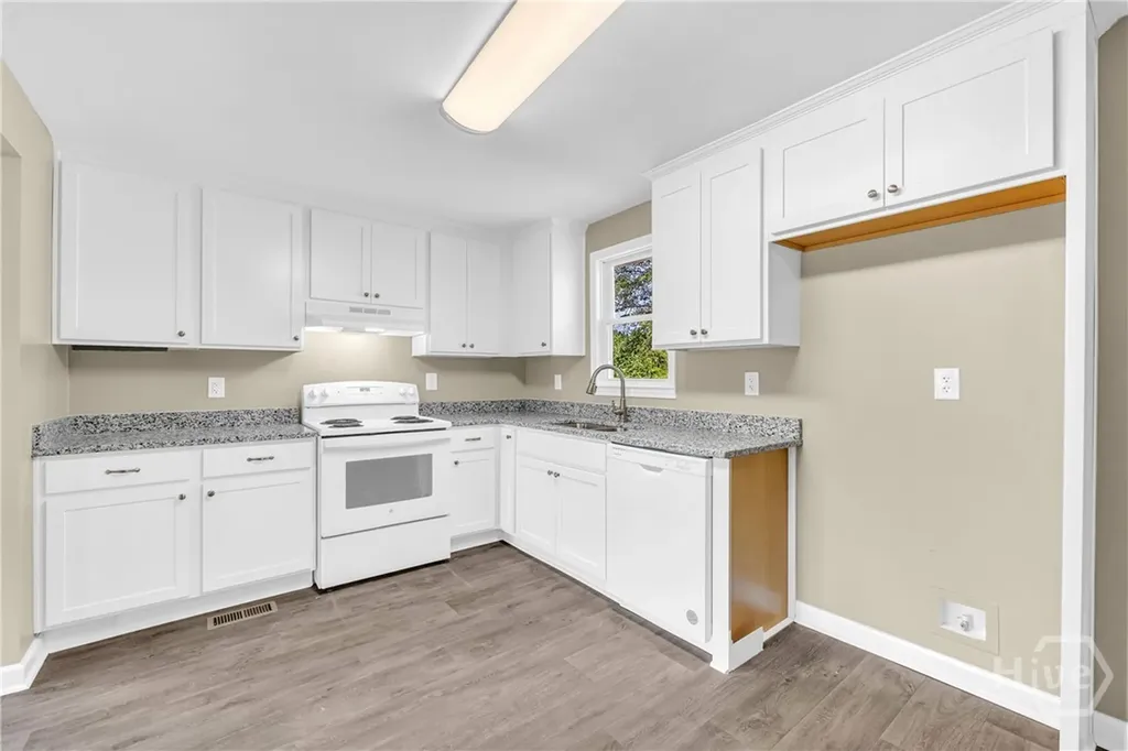 266 Randall Street Lavonia GA 30553