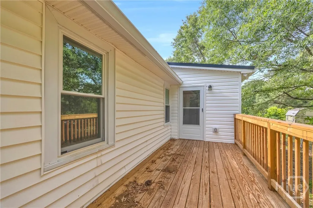 266 Randall Street Lavonia GA 30553