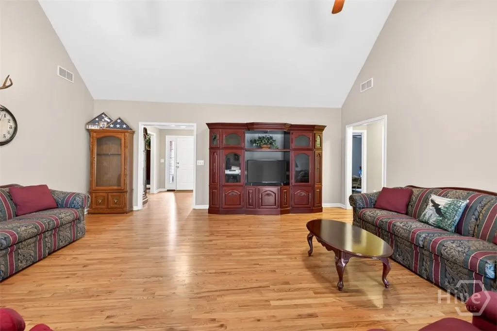 1194 Foster Road Statham GA 30666