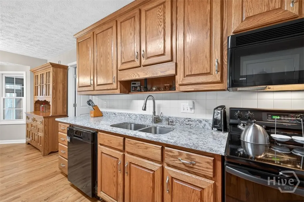 1194 Foster Road Statham GA 30666
