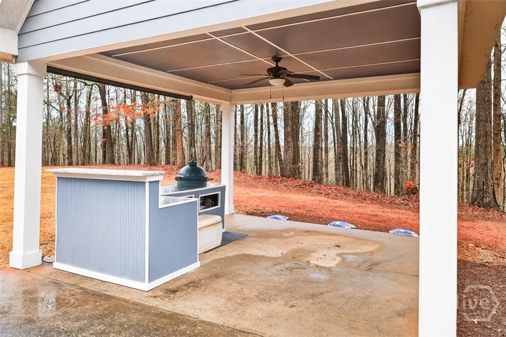 1194 Foster Road Statham GA 30666