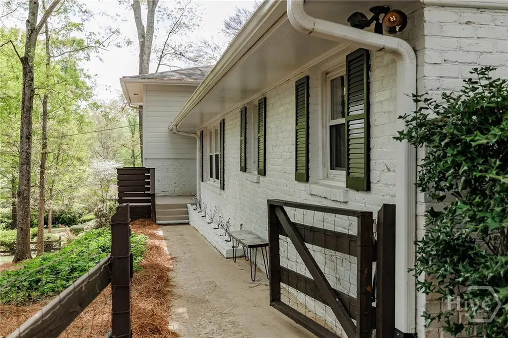 130 Oakdale Road Athens GA 30606