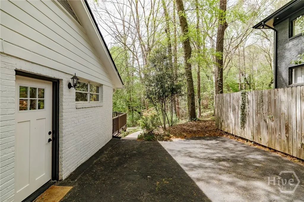 130 Oakdale Road Athens GA 30606