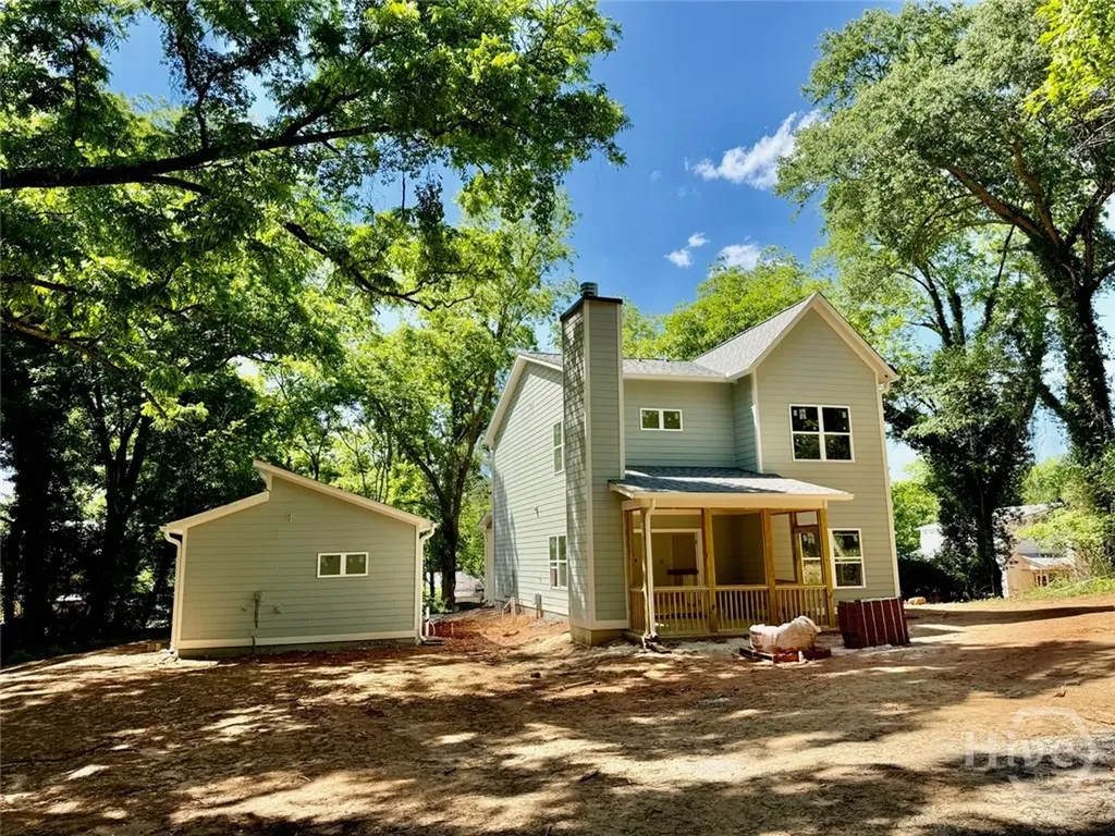 136 N Peter Street Athens GA 30601