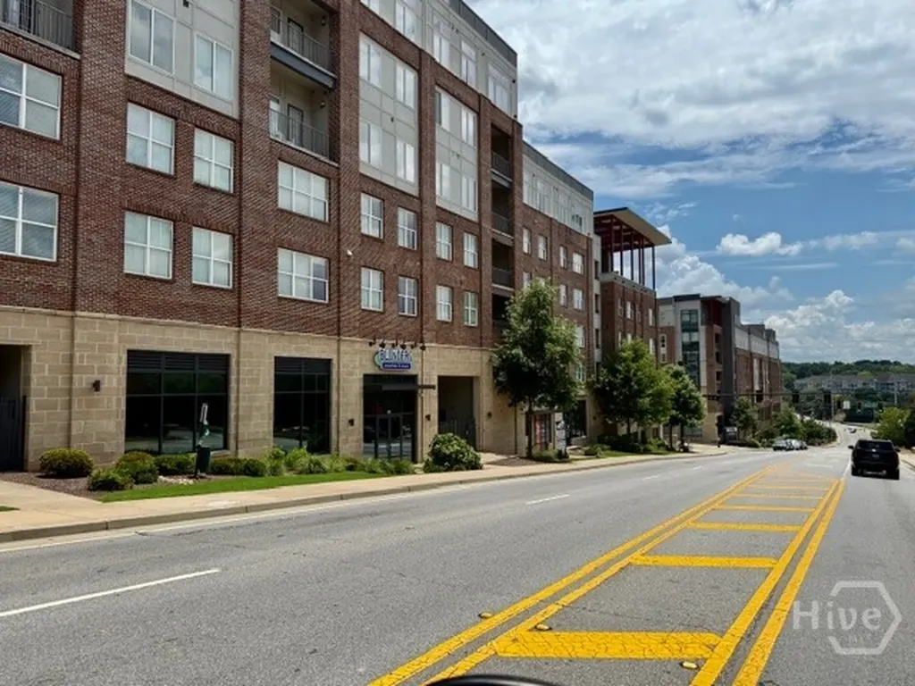 136 N Peter Street Athens GA 30601
