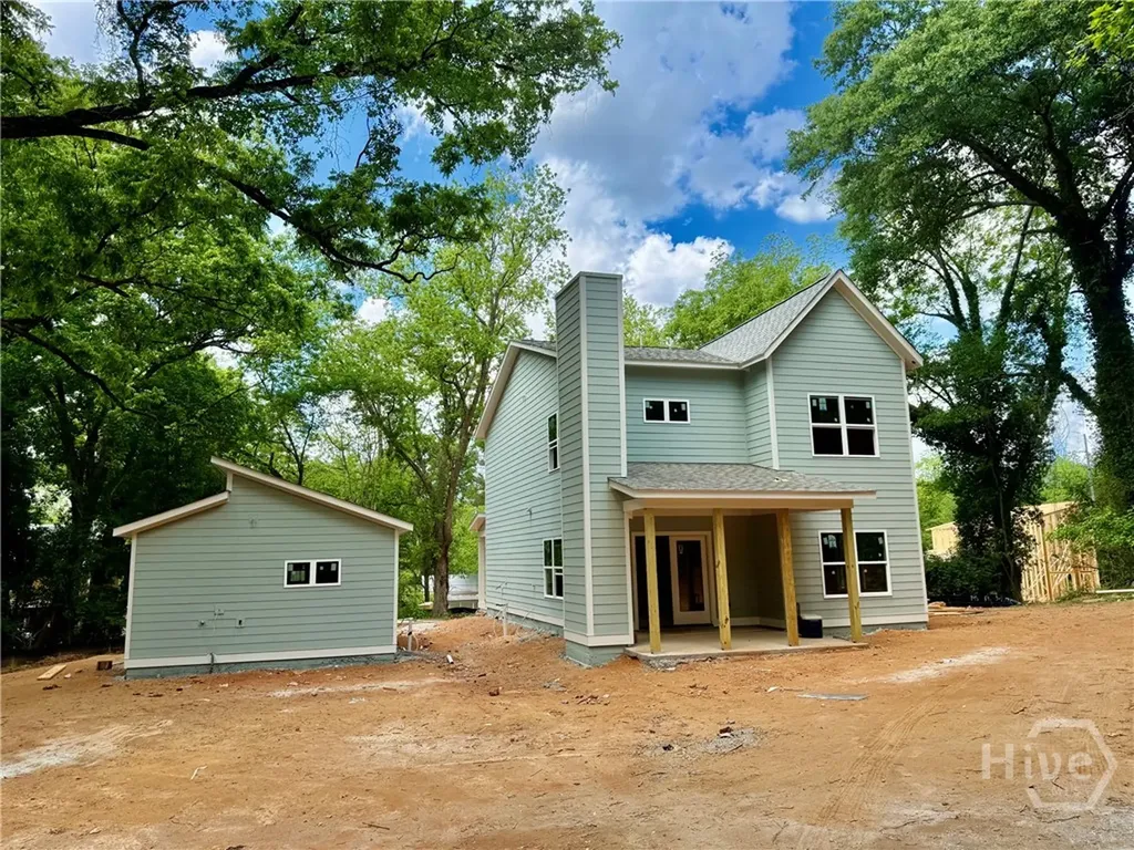 136 N Peter Street Athens GA 30601