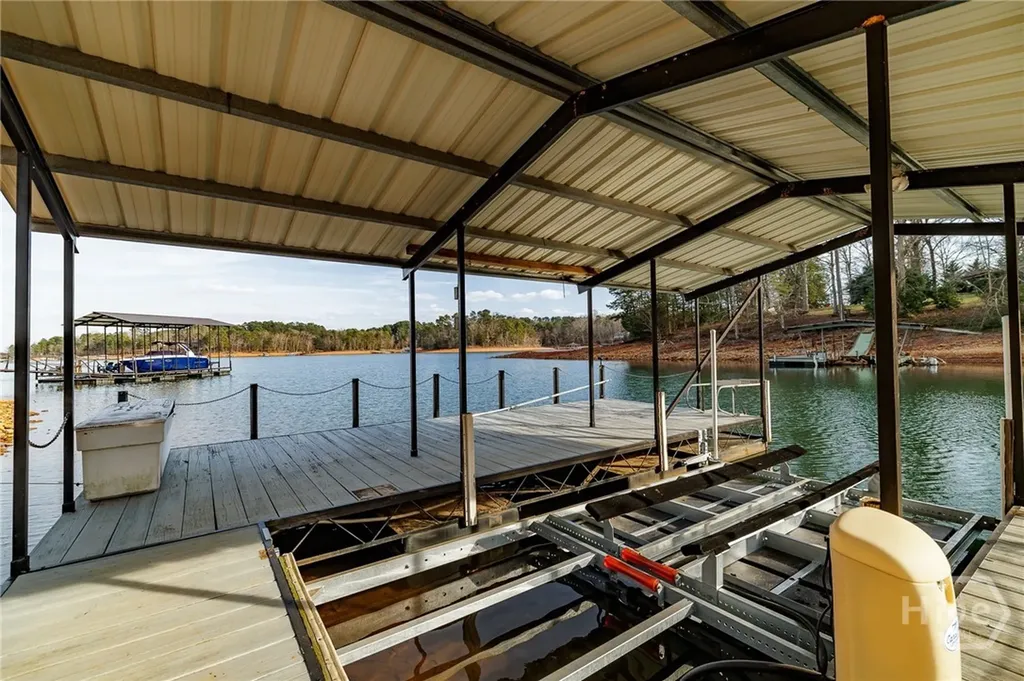 590 Rainbow Drive Hartwell GA 30643