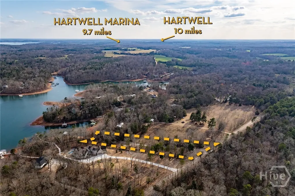 590 Rainbow Drive Hartwell GA 30643