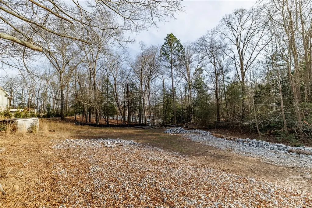 590 Rainbow Drive Hartwell GA 30643
