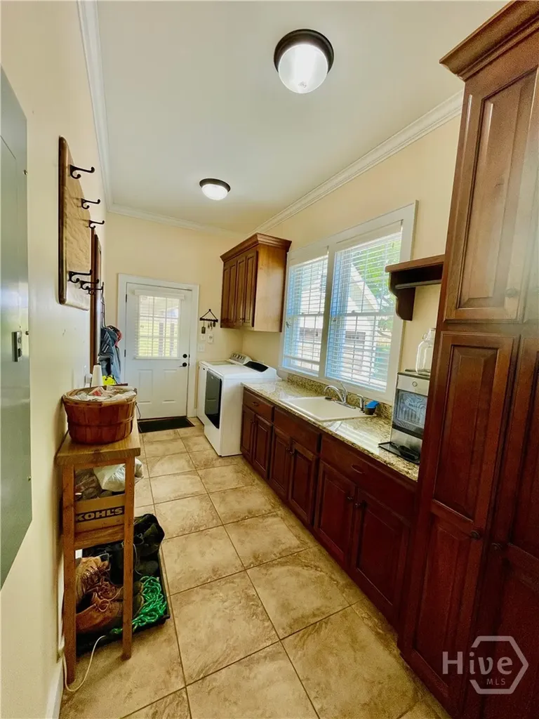 156 Lake Oglethorpe Drive Arnoldsville GA 30619