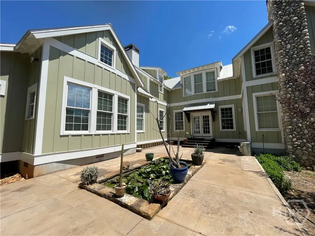156 Lake Oglethorpe Drive Arnoldsville GA 30619