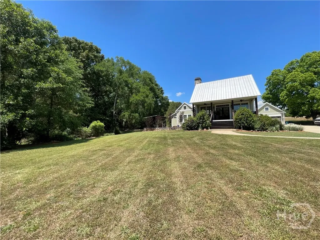 156 Lake Oglethorpe Drive Arnoldsville GA 30619