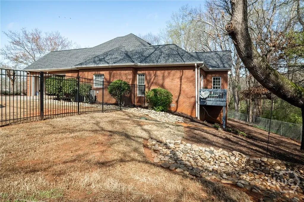 1071 Waterford Court Watkinsville GA 30677