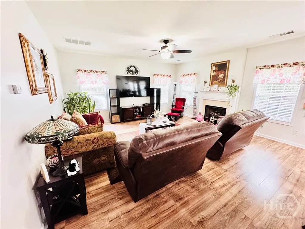 1216 St James Place Loganville GA 30052