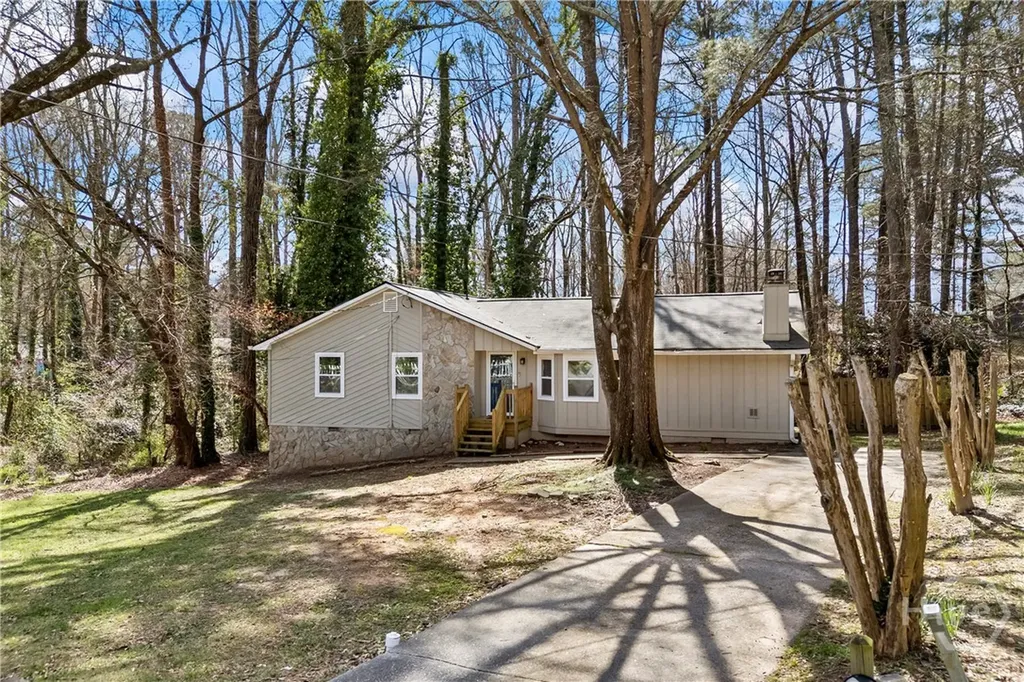 2493 Cherie Glen Road Snellville GA 30039