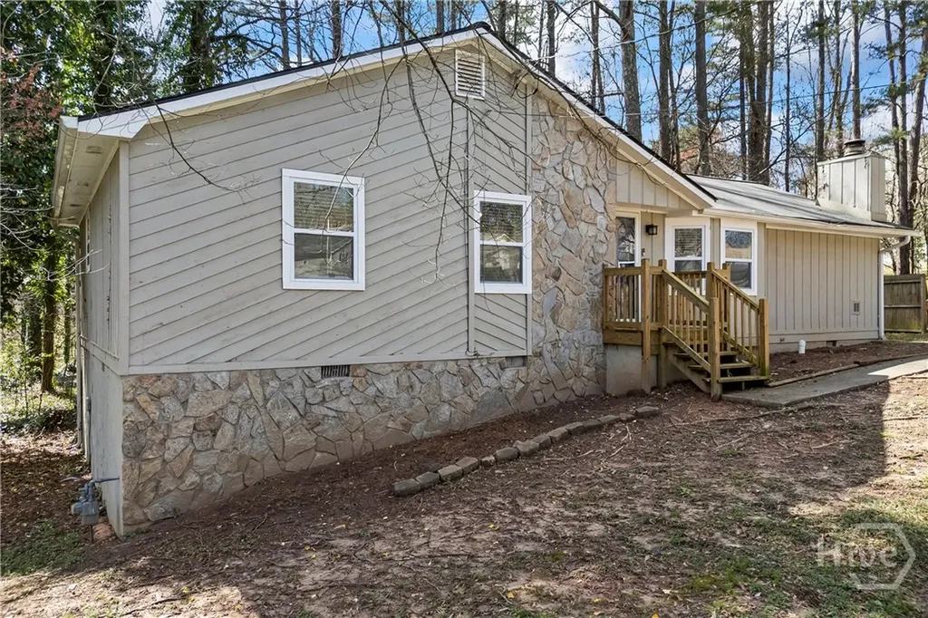 2493 Cherie Glen Road Snellville GA 30039