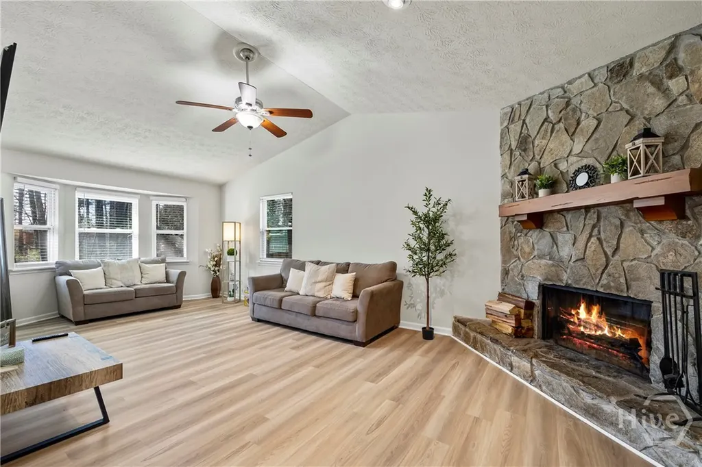 2493 Cherie Glen Road Snellville GA 30039