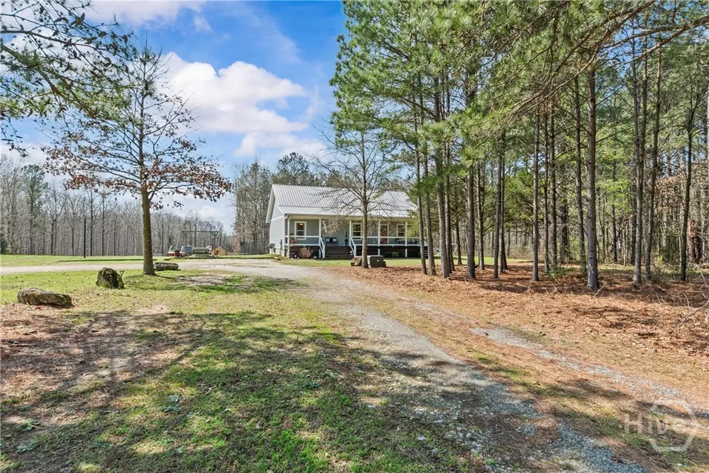 1687 Leon Ellis Road Hull GA 30646