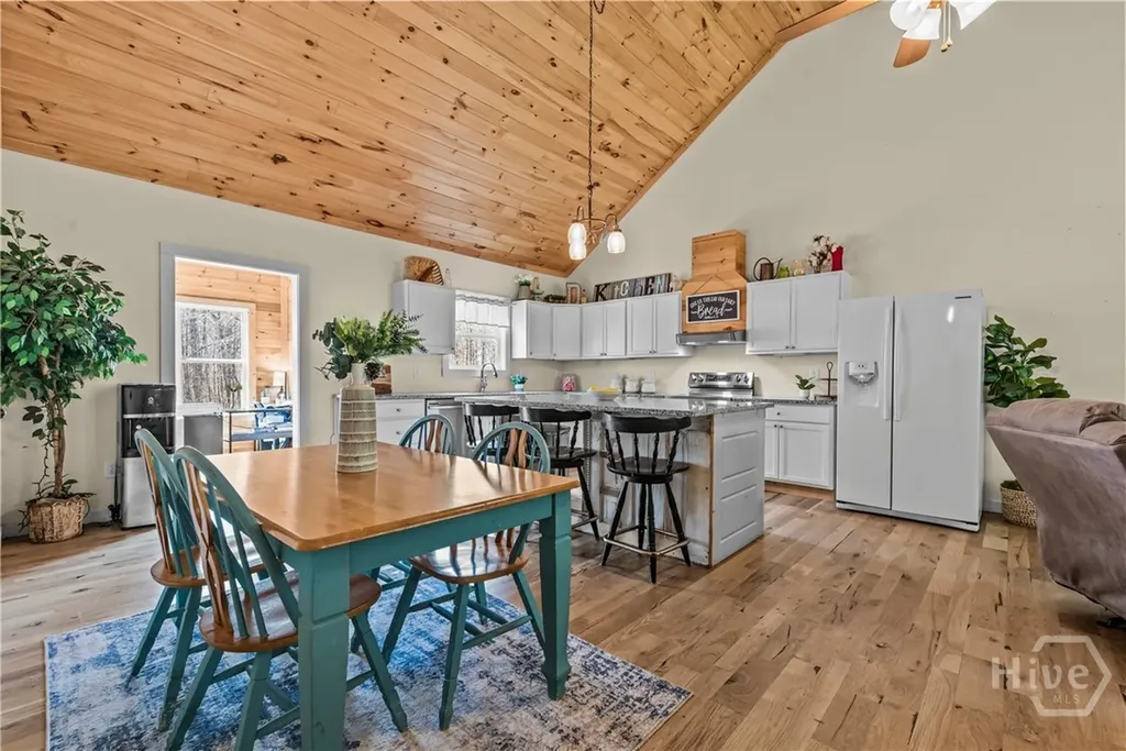 1687 Leon Ellis Road Hull GA 30646