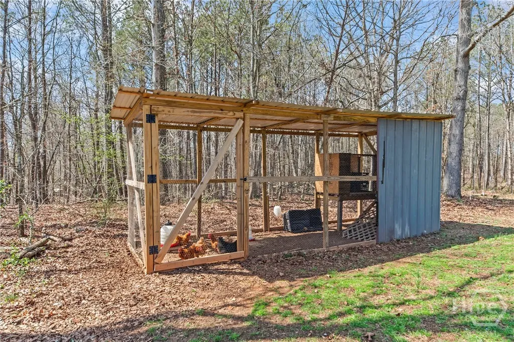 1687 Leon Ellis Road Hull GA 30646