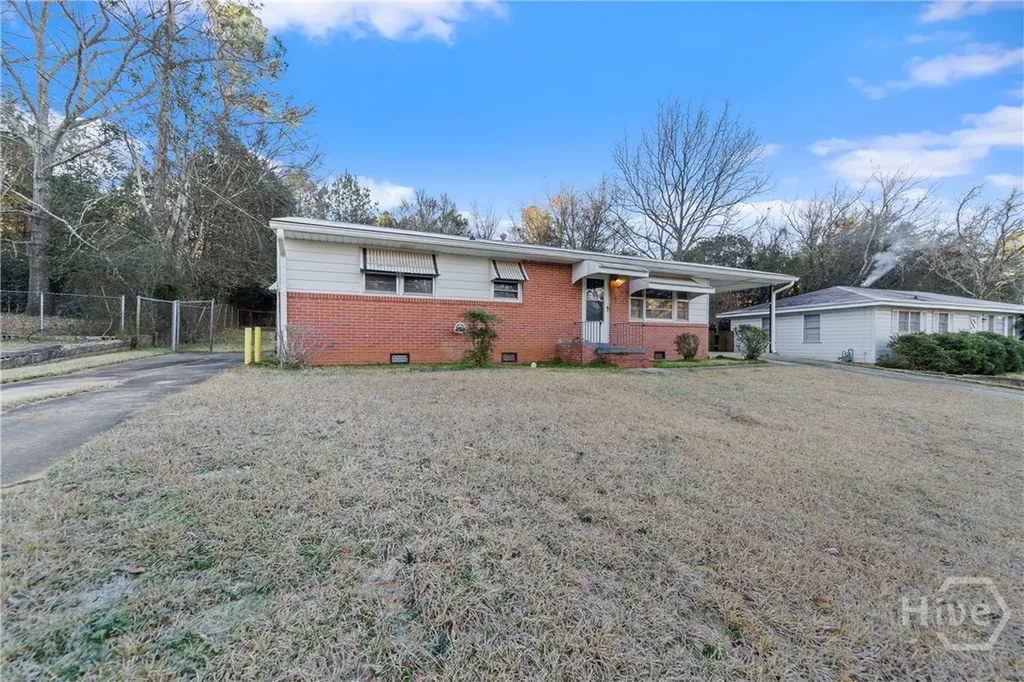 61 Oak Avenue Milledgeville GA 31061