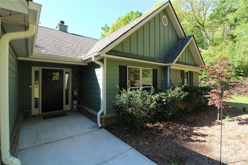 75 Dinsmore Drive Colbert GA 30628