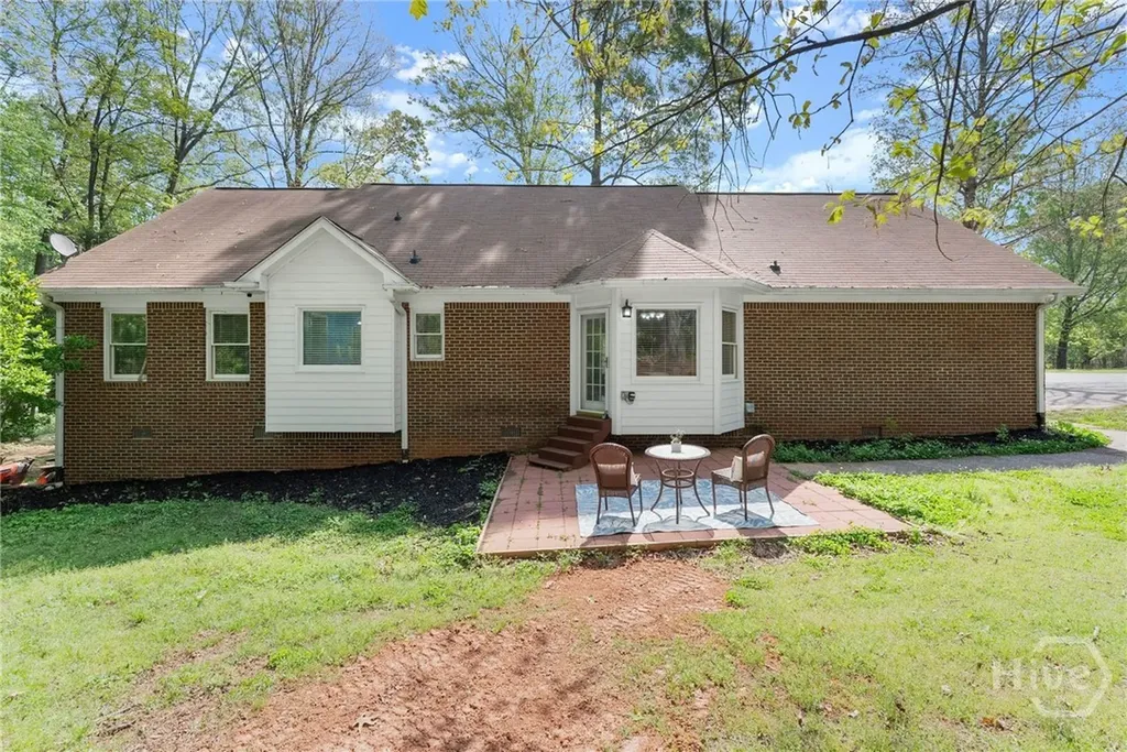 1890 Cleveland Road Bogart GA 30622
