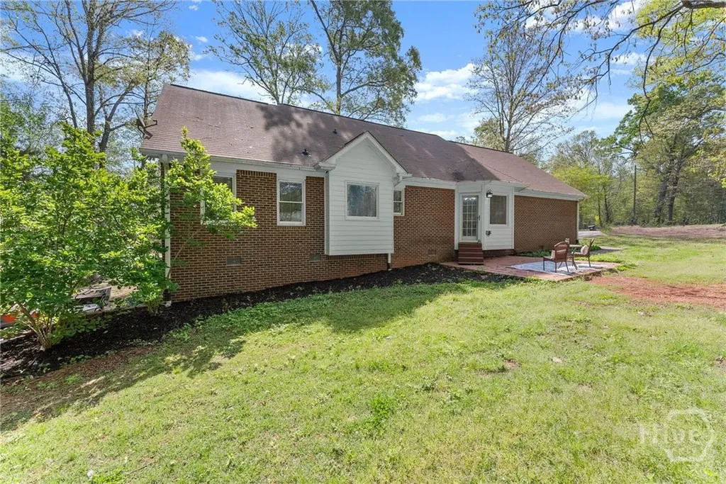1890 Cleveland Road Bogart GA 30622