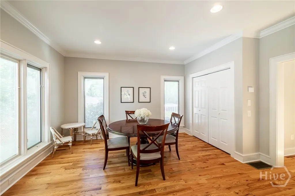 385 Woodward Way Athens GA 30606