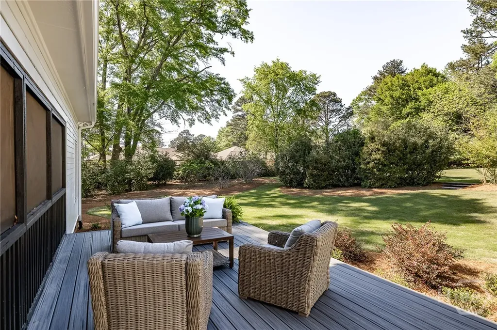 385 Woodward Way Athens GA 30606