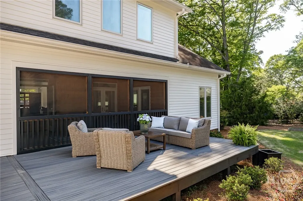 385 Woodward Way Athens GA 30606