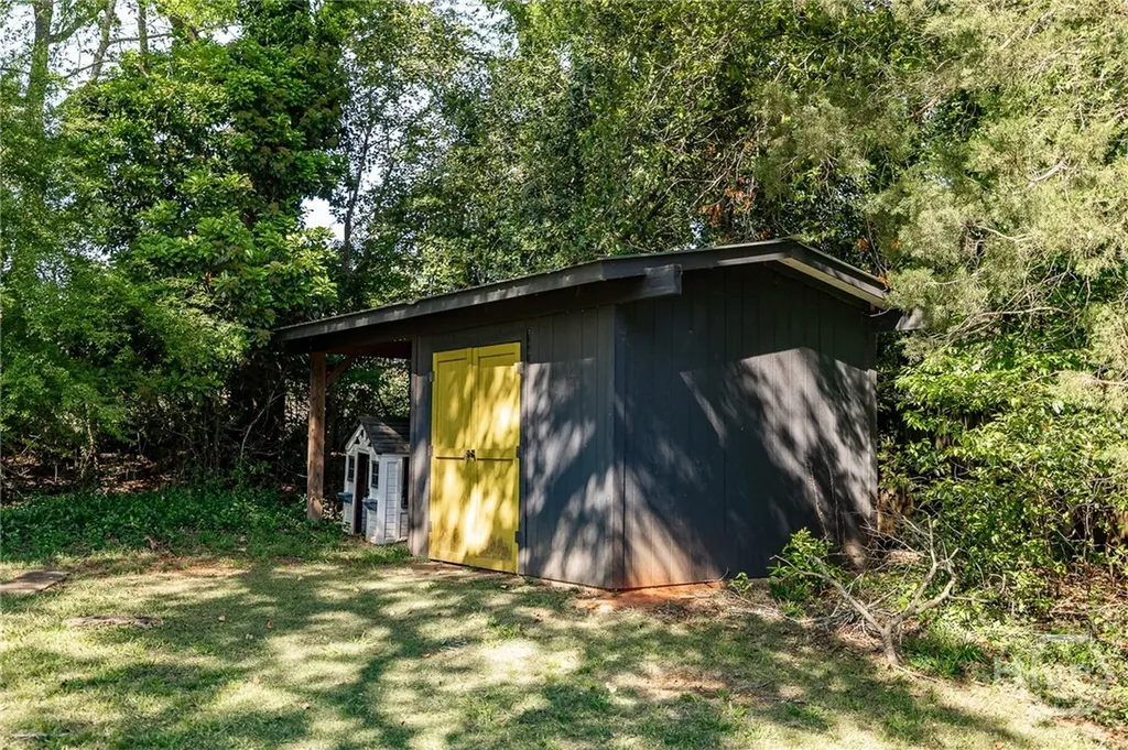 385 Woodward Way Athens GA 30606