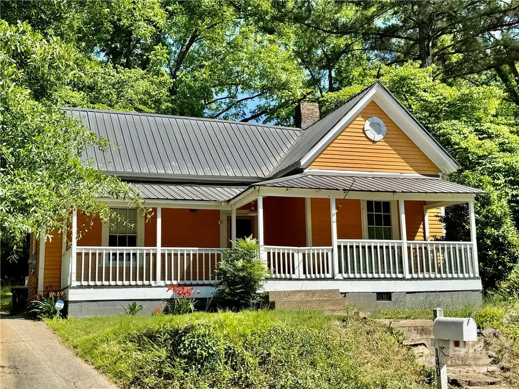 146 N Peter Street Athens GA 30601